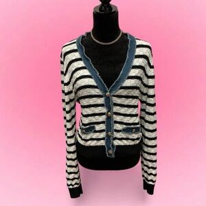 💙Laundry By Shelli Segal Striped knit Cardigan with Gold buttons